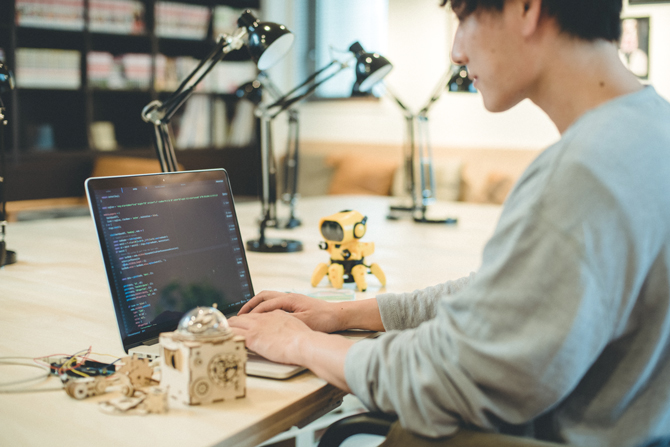 自由度の高い課題制作