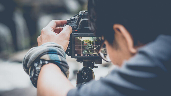業界企業と連携した動画アワード／現場実習
